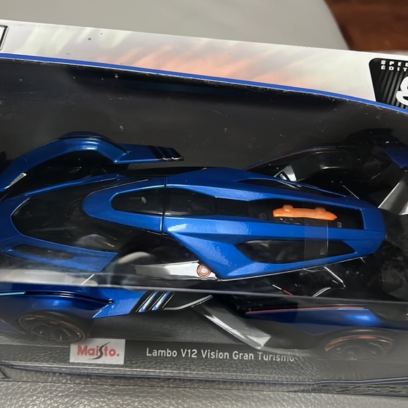 Maisto 1:18 Scale Die Cast Model Car Lambo V12 Vision Gran Turismo, New ! - Picture 5 of 8